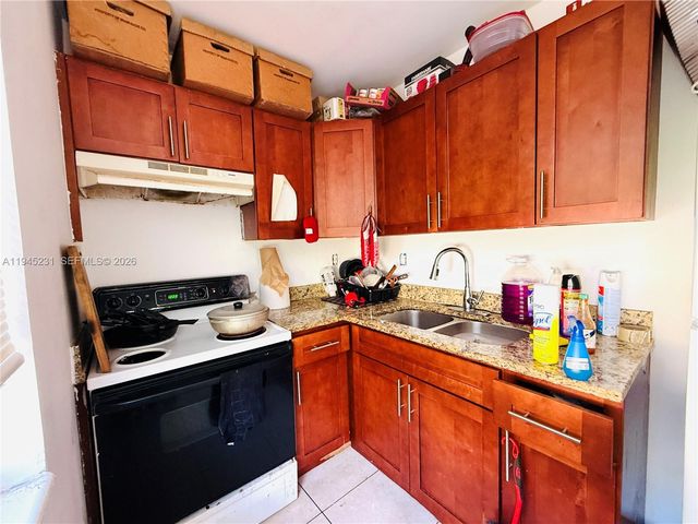 635 NW 22nd Rd, Fort Lauderdale, FL 33311