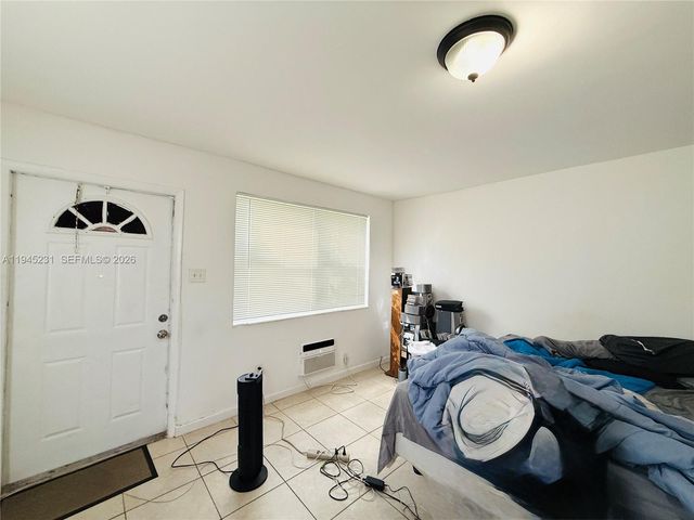 635 NW 22nd Rd, Fort Lauderdale, FL 33311