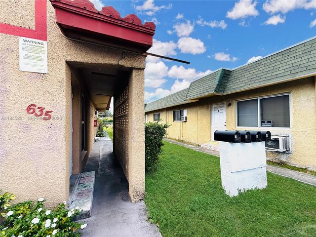 635 NW 22nd Rd, Fort Lauderdale, FL 33311