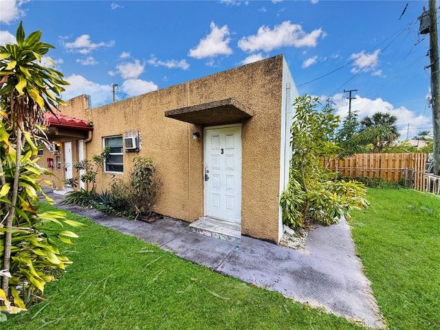 635 NW 22nd Rd, Fort Lauderdale, FL 33311