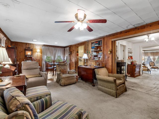 410 Allison Dr, Spartanburg, SC 29306
