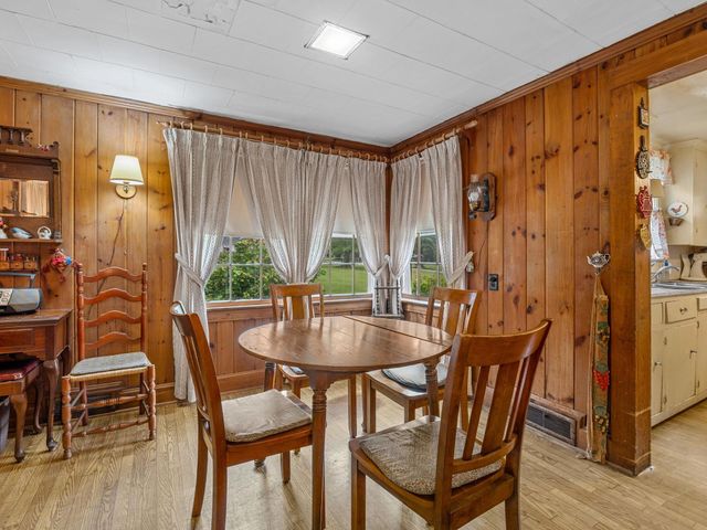 410 Allison Dr, Spartanburg, SC 29306