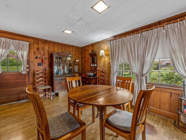 410 Allison Dr, Spartanburg, SC 29306