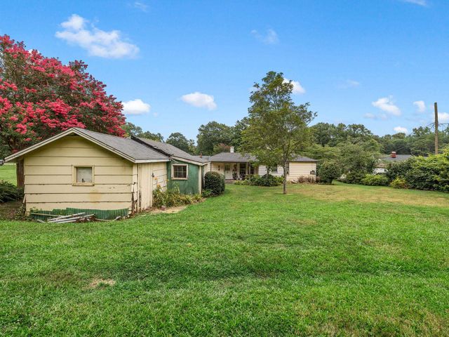 410 Allison Dr, Spartanburg, SC 29306