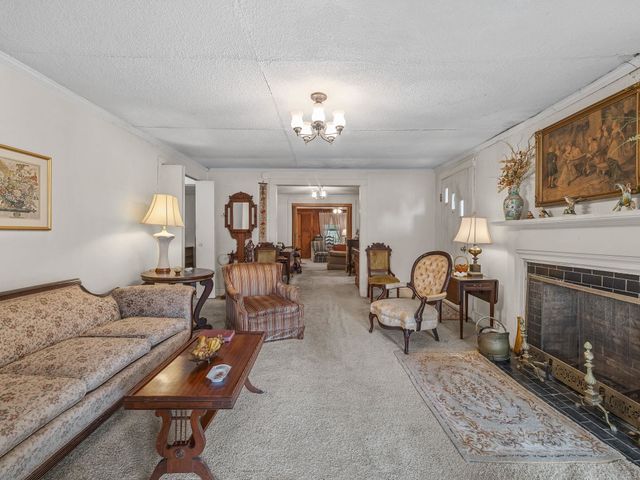 410 Allison Dr, Spartanburg, SC 29306