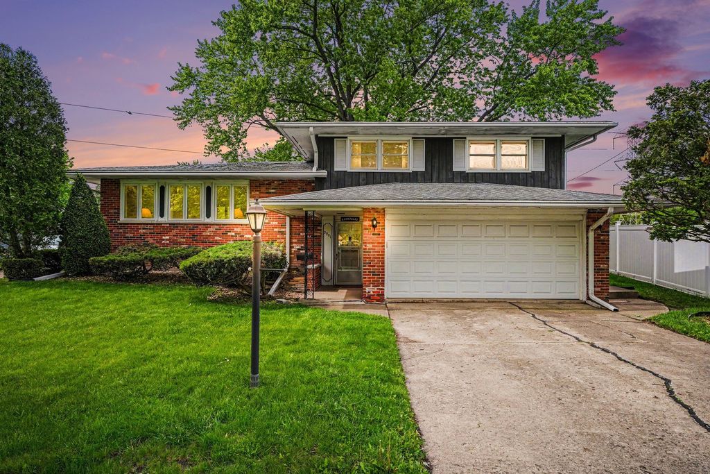 2901 190th Street, Lansing, IL 60438