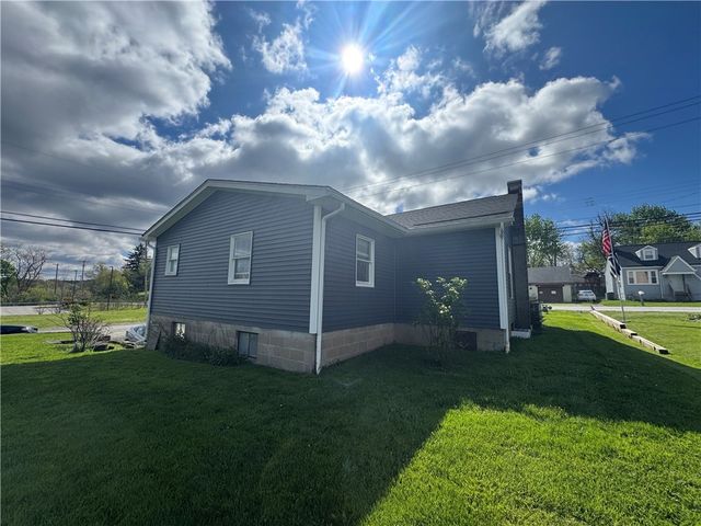 121 Oak Rd, West Deer, PA 15044
