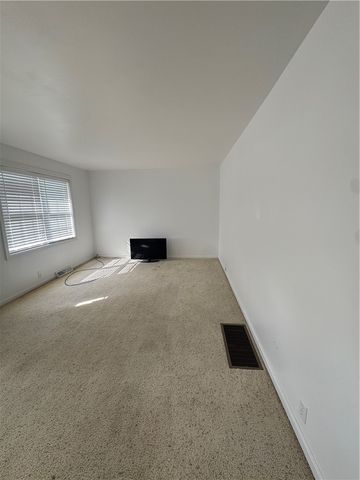 121 Oak Rd, West Deer, PA 15044