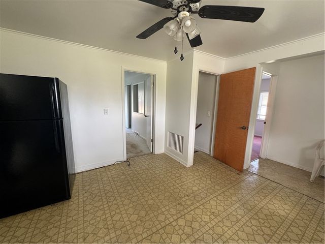 121 Oak Rd, West Deer, PA 15044
