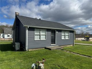121 Oak Rd, West Deer, PA 15044