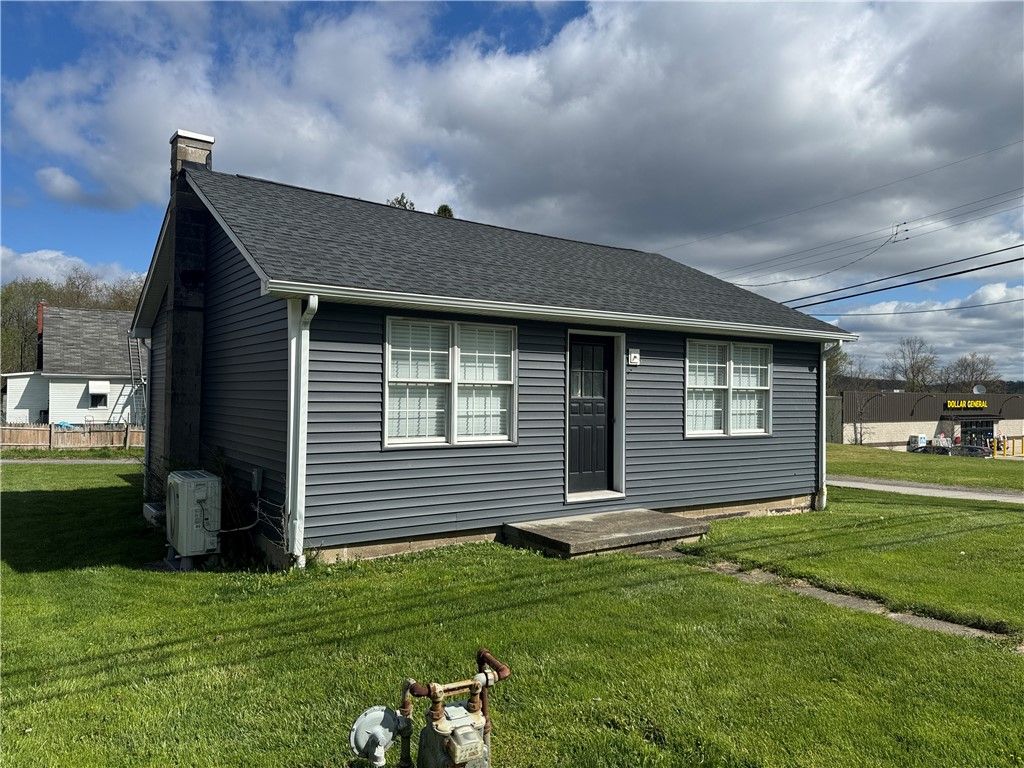 121 Oak Rd, West Deer, PA 15044