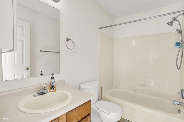 14759 White Tail Run, Noblesville, IN 46060