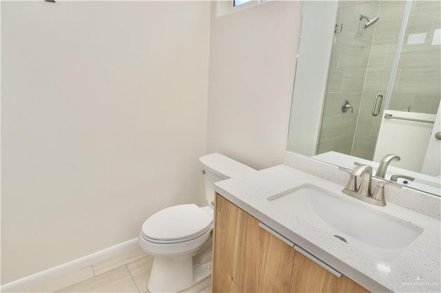 2612 E Israel Avenue A, Alton, TX 78573