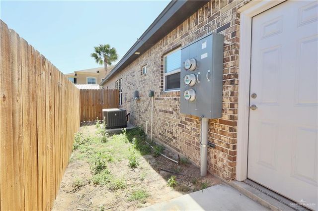 2612 E Israel Avenue A, Alton, TX 78573