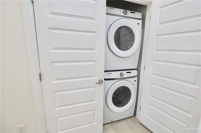 2612 E Israel Avenue A, Alton, TX 78573