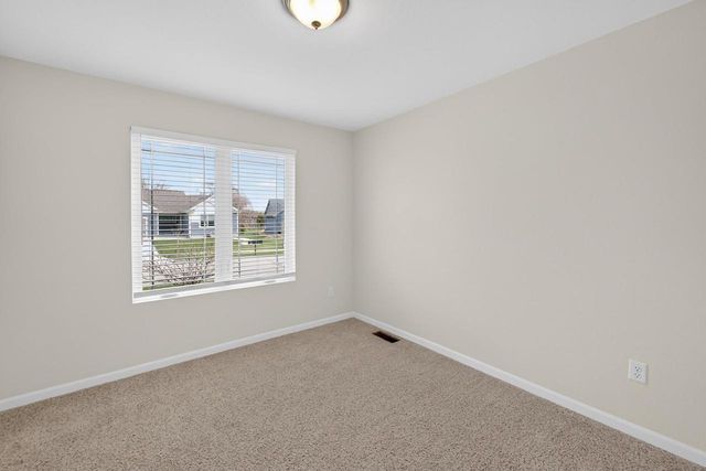 976 Griffin Way, Deforest, WI 53532