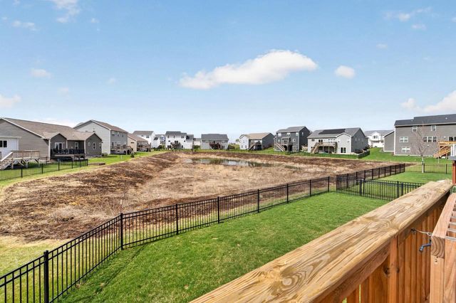 976 Griffin Way, Deforest, WI 53532