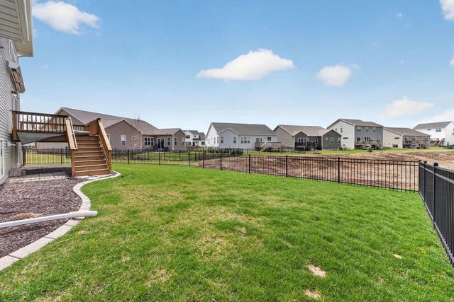 976 Griffin Way, Deforest, WI 53532