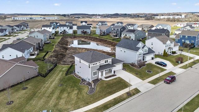 976 Griffin Way, Deforest, WI 53532