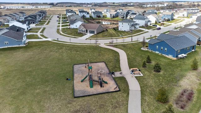 976 Griffin Way, Deforest, WI 53532