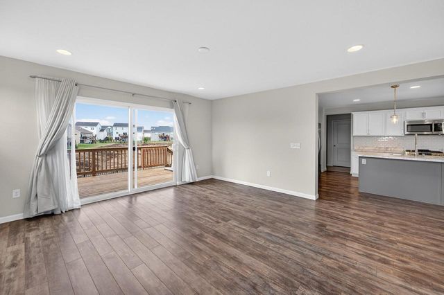 976 Griffin Way, Deforest, WI 53532