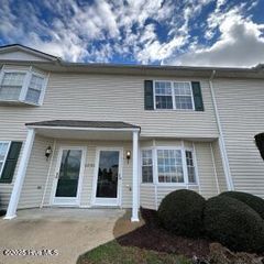 2375 Vineyard Drive H4, Winterville, NC 28590