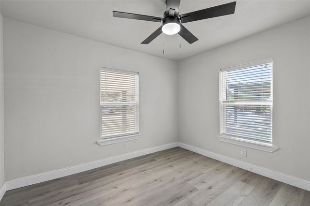 3530 Bluebird Street, Bellmead, TX 76705