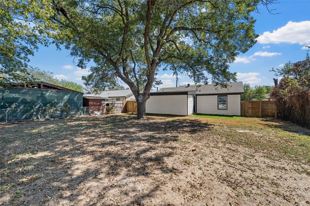 3530 Bluebird Street, Bellmead, TX 76705