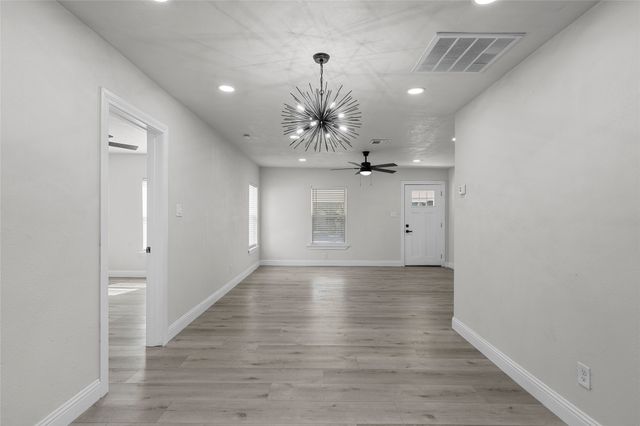 3530 Bluebird Street, Bellmead, TX 76705