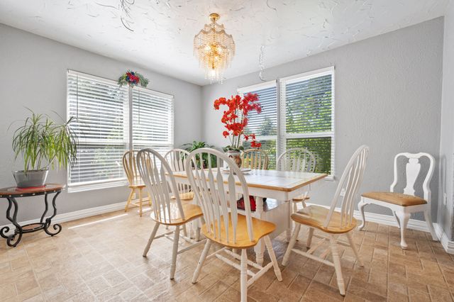 501 S Austin Street, De Leon, TX 76444