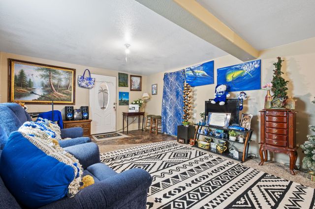 501 S Austin Street, De Leon, TX 76444