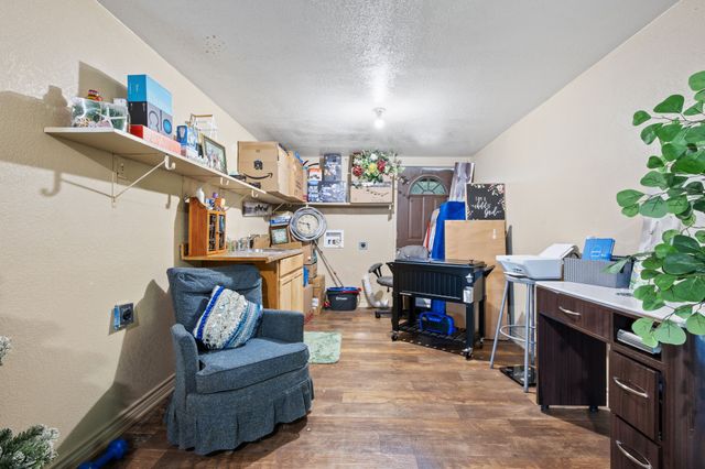 501 S Austin Street, De Leon, TX 76444