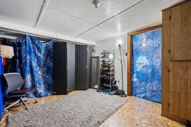 501 S Austin Street, De Leon, TX 76444