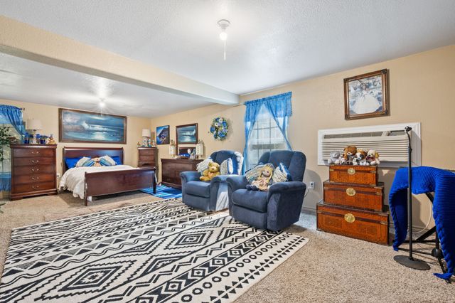 501 S Austin Street, De Leon, TX 76444