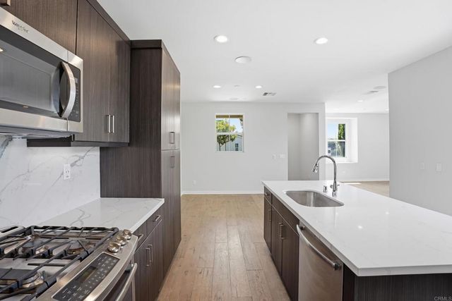 951 Camino Aldea, Chula Vista, CA 91913