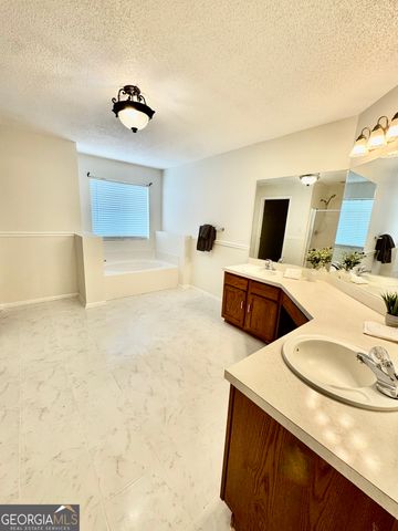 279 Longleaf Circle, Pooler, GA 31322