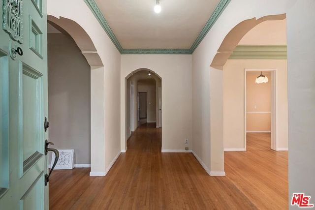 7932 Blackburn Avenue, Los Angeles, CA 90048