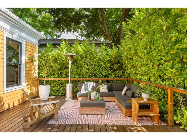 536 Se 17TH Ave, Portland, OR 97214