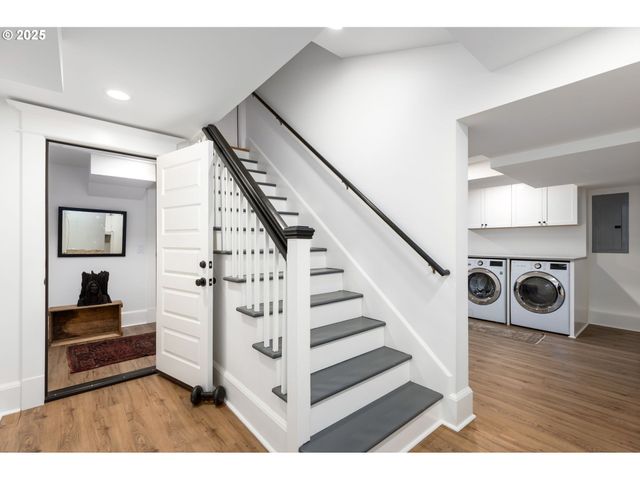 536 Se 17TH Ave, Portland, OR 97214