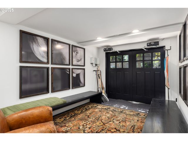 536 Se 17TH Ave, Portland, OR 97214