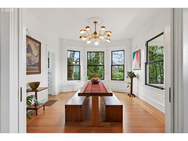 536 Se 17TH Ave, Portland, OR 97214