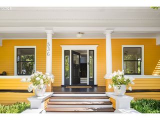 536 Se 17TH Ave, Portland, OR 97214