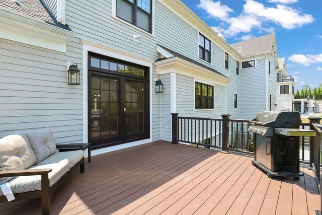 22 Chickadee Way, North Attleboro, MA 02760