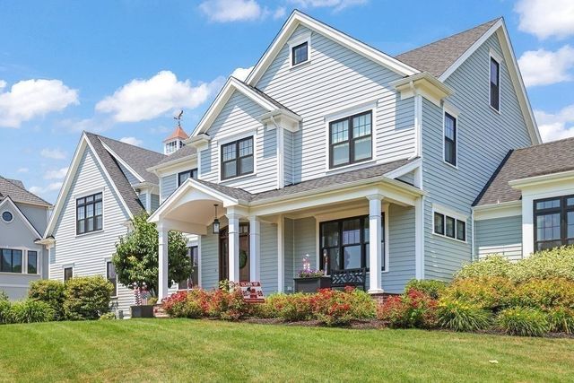 22 Chickadee Way, North Attleboro, MA 02760