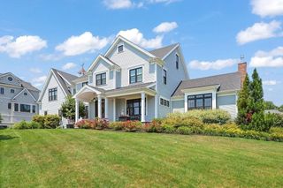 22 Chickadee Way, North Attleboro, MA 02760