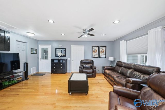 1365 Alabama Highway 205 N, Albertville, AL 35950