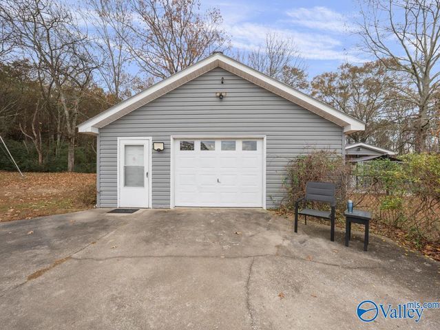 1365 Alabama Highway 205 N, Albertville, AL 35950