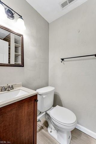 1210 Drayton CT, Chesapeake, VA 23324