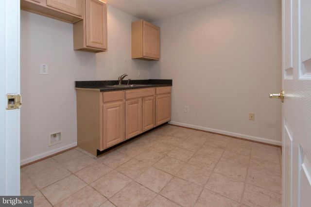 10817 MAPLECREST LN, Potomac, MD 20854