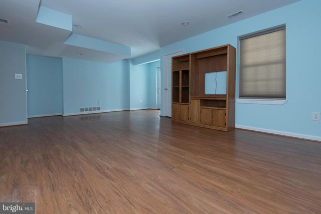 10817 MAPLECREST LN, Potomac, MD 20854